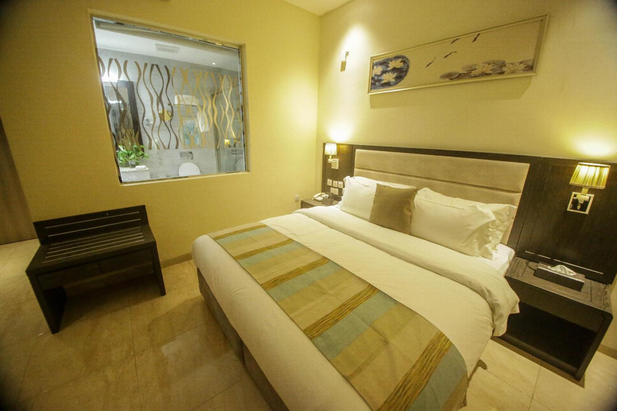 Perfecto La Vila Hotel And Suites Lagos Exterior foto